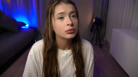Media: elisa_moon Chaturbate 2024-10-24 03:45:00