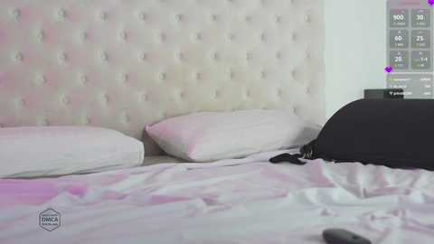 Media: kissing33 Chaturbate 2024-10-24 00:58:00