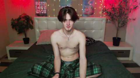 Media: boicute Chaturbate 2024-10-25 20:39:00