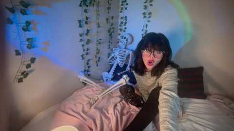 Media: hexivu Chaturbate 2024-10-25 00:53:00