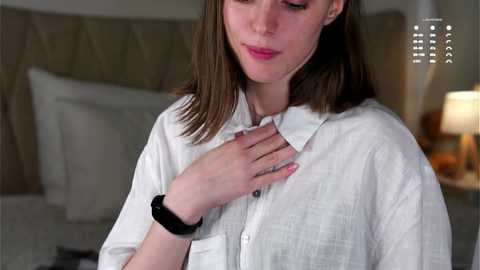 Media: aislyfarran Chaturbate 2024-10-26 08:02:00