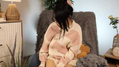 Media: hinatabroks Chaturbate 2024-10-26 20:12:00