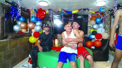 Media: howents Chaturbate 2024-10-26 04:05:00