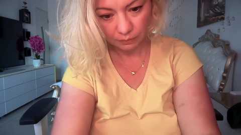 Media: kiradivine Chaturbate 2024-10-26 14:02:00