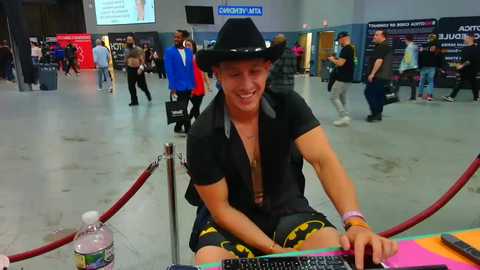 bestcockhere @ chaturbate on 20241027