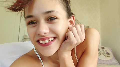 Media: littlegreekflower Chaturbate 2024-10-27 18:29:00