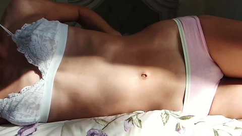 Media: littlegreekflower Chaturbate 2024-10-27 20:20:00
