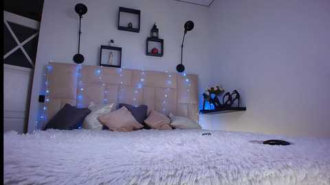 Media: mila_may_ Chaturbate 2024-10-27 07:31:00