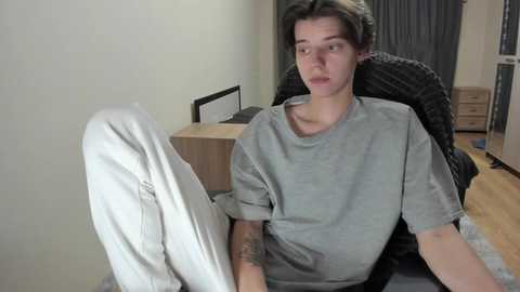 guy_liam1 @ chaturbate on 20241028