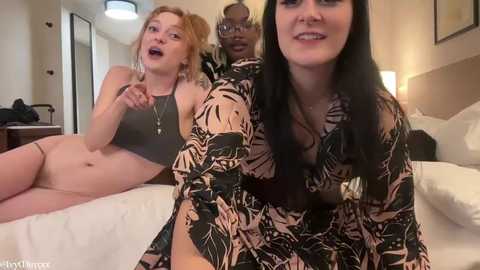 Media: ivyminxxx Chaturbate 2024-10-28 05:22:00