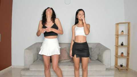 Media: littlesexualworld Chaturbate 2024-10-28 06:23:00