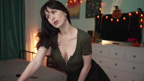 Media: _blackbee_ Chaturbate 2024-10-29 20:01:00