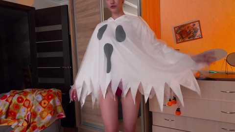 Media: coyness_geneva Chaturbate 2024-10-29 14:37:00