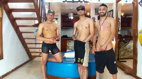 Media: flyckers Chaturbate 2024-10-29 04:36:00