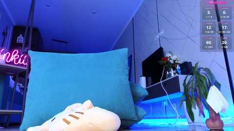 Media: tinki_winkii Chaturbate 2024-10-29 16:12:00