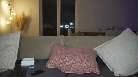 Media: hotbella_ Chaturbate 2024-10-30 01:01:00