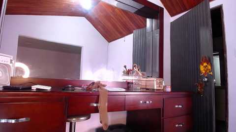 Media: cocksuckingslutx Chaturbate 2024-10-31 06:09:00