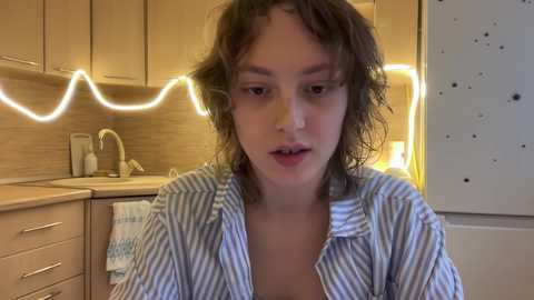 Media: holydori Chaturbate 2024-10-31 12:03:00