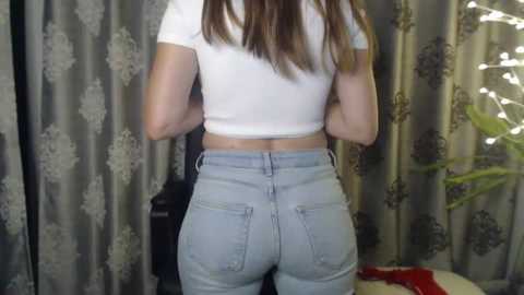 Media: littleflowers Chaturbate 2024-10-31 16:12:00