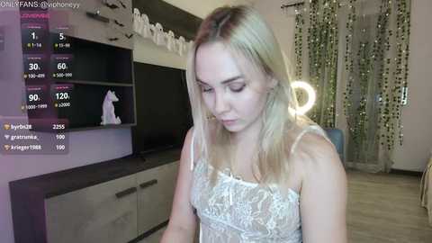 Media: xxxhoneyxx Chaturbate 2024-10-31 04:32:00
