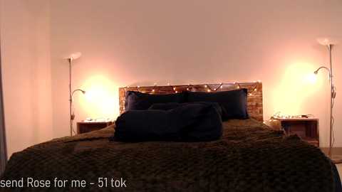 Media: yourlovelykat Chaturbate 2024-10-31 08:17:00