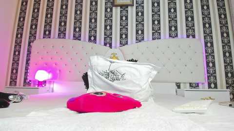 Media: aidasina Chaturbate 2024-11-01 02:28:00