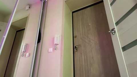Media: holydori Chaturbate 2024-11-01 20:31:00
