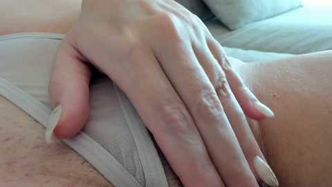 Media: mia_milonovich Chaturbate 2024-11-01 10:40:00
