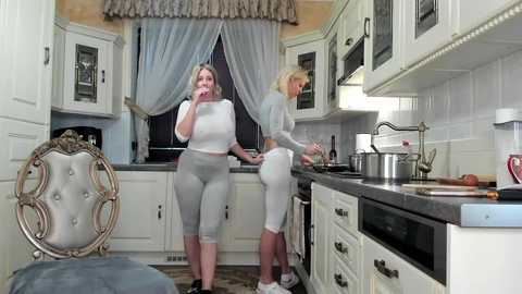 Media: tunderose Chaturbate 2024-11-01 09:14:00