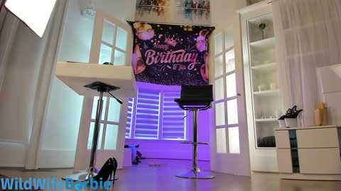 Media: wildwifebarbie Chaturbate 2024-11-01 18:11:00