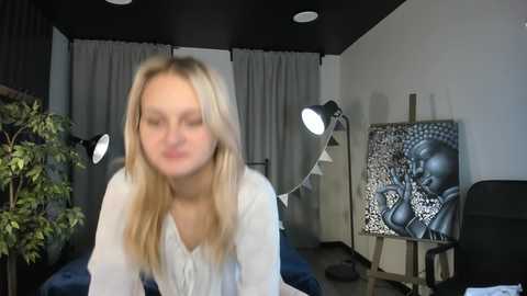 linacuddles @ chaturbate on 20241102