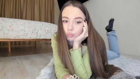 Media: meryfoxxx Chaturbate 2024-11-02 15:40:00