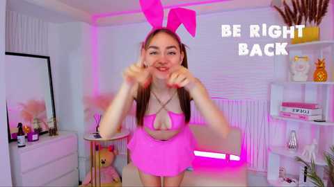 rebecca__gold @ chaturbate on 20241102