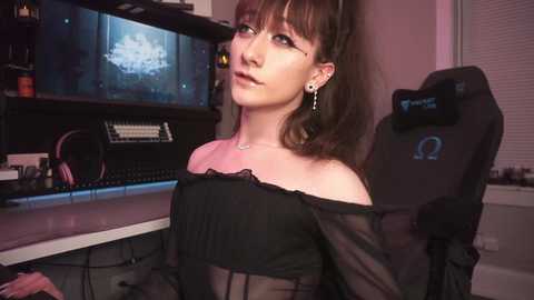Media: amirinsworld Chaturbate 2024-11-03 04:21:00
