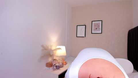 Media: hellen_coy Chaturbate 2024-11-03 18:25:00