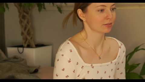 Media: mona_elisa Chaturbate 2024-11-03 16:36:00
