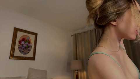 Media: tatti_1 Chaturbate 2024-11-03 04:23:00