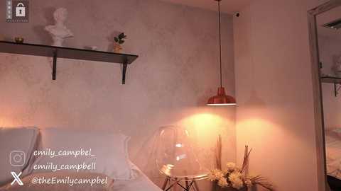 Media: emiilycampbell Chaturbate 2024-11-04 01:29:00