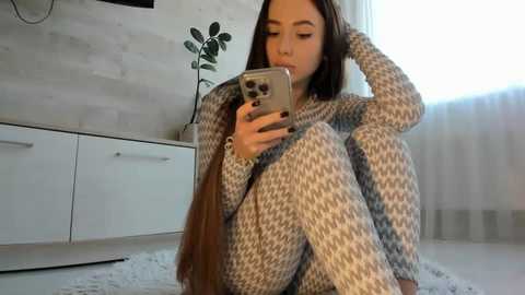 Media: meryfoxxx Chaturbate 2024-11-04 12:02:00