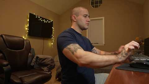 Media: daddywassuppp4 Chaturbate 2024-11-05 04:02:00