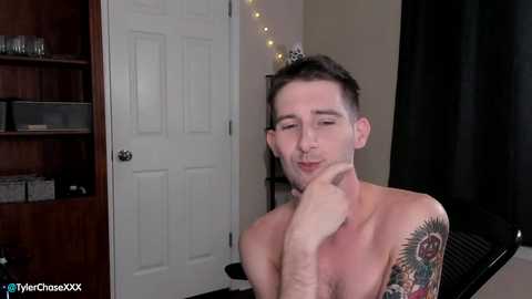 Media: tylerchasexxx Chaturbate 2024-11-05 01:30:00