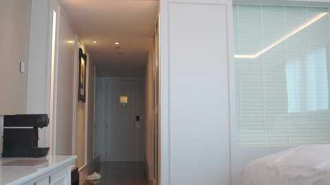 Media: belle_adrienne Chaturbate 2024-11-06 05:59:00