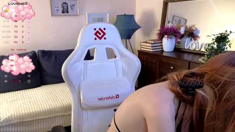 Media: doll_lesli Chaturbate 2024-11-06 17:10:00