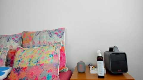 Media: theislandgirl Chaturbate 2024-11-06 18:30:00