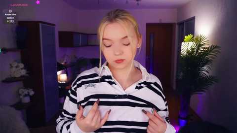 Media: emelianae Chaturbate 2024-11-07 20:43:00
