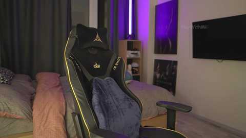 Media: playwithmil Chaturbate 2024-11-07 17:50:00