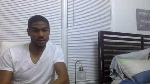 Media: urnewdaddy90 Chaturbate 2024-11-07 06:16:00