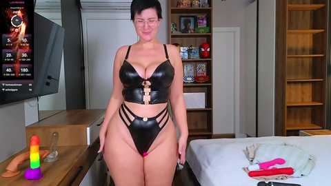 Media: curvyjules69 Chaturbate 2024-11-08 17:43:00