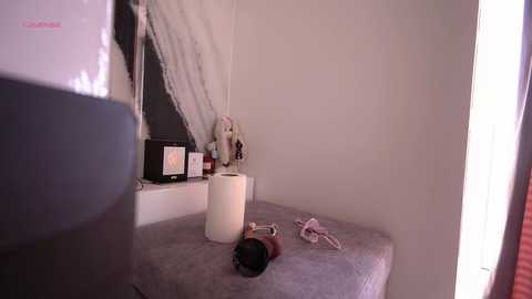 Media: innocentemmy Chaturbate 2024-11-08 11:15:00