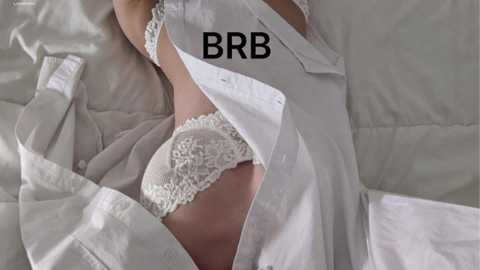 Media: lauratanguy Chaturbate 2024-11-08 22:15:00